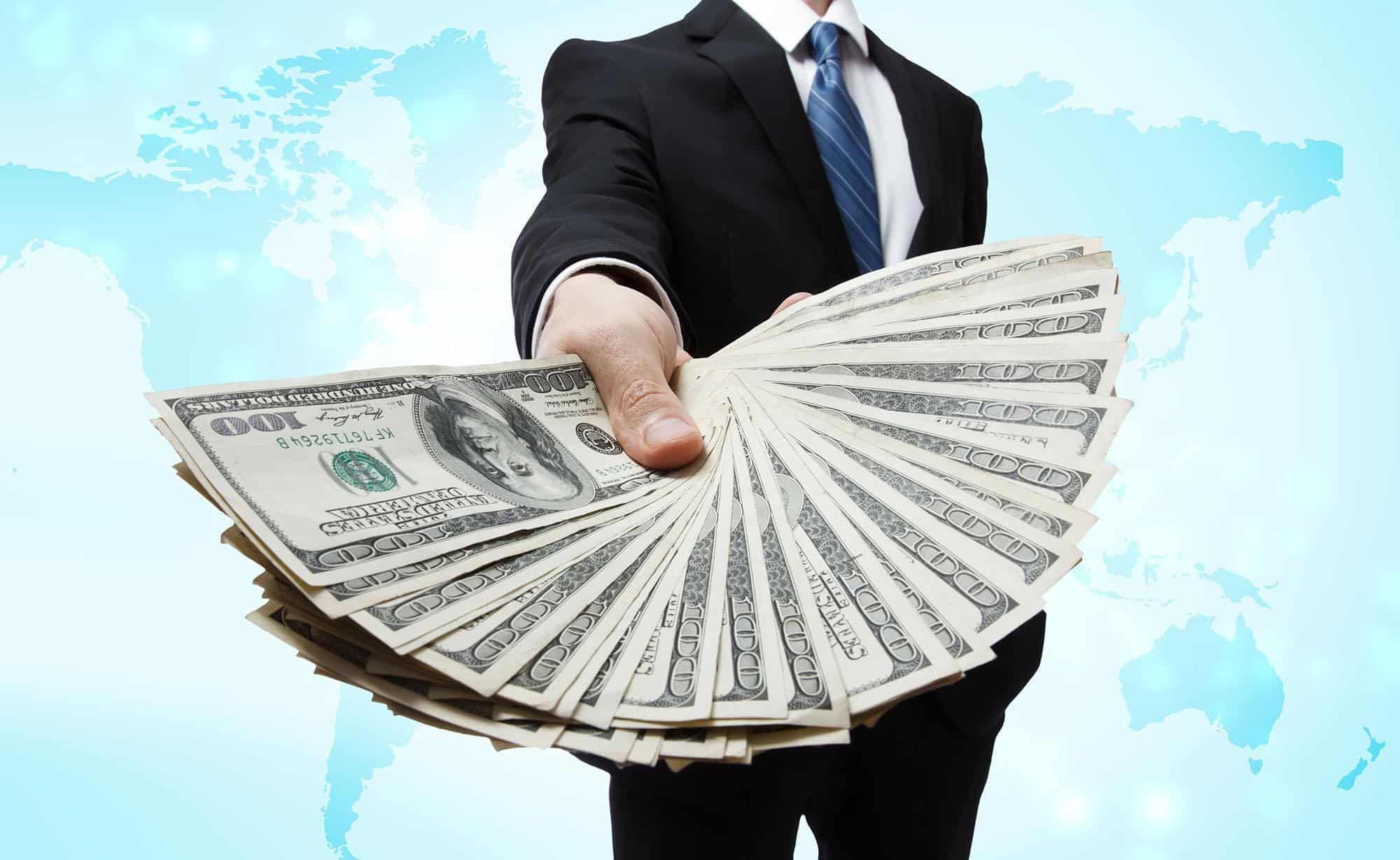 ما هي الشركات التي تمنح تمويل للقطاع الخاص؟